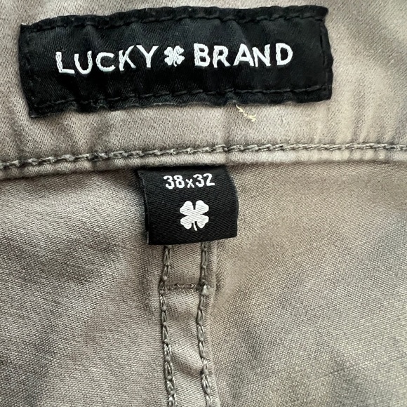 Lucky Brand Jeans Men’s 38x32 Gray Pants - Picture 3 of 7